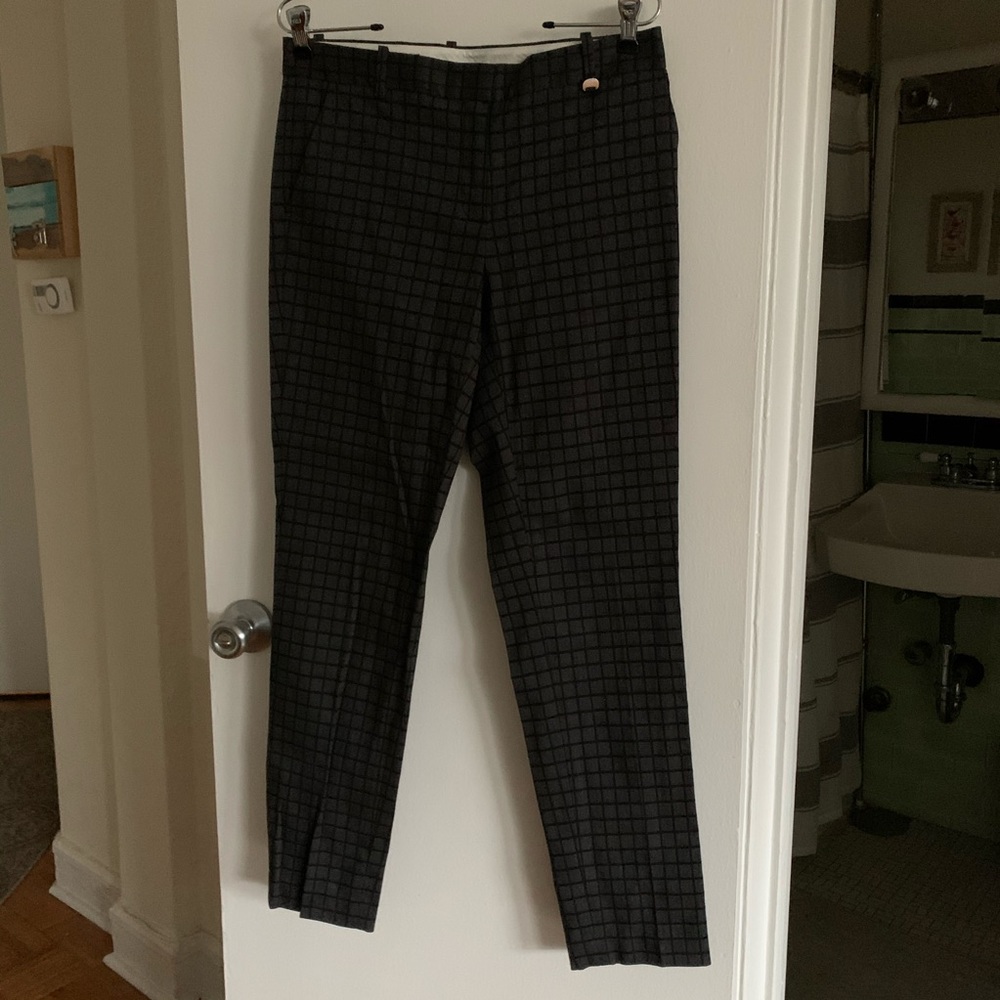 Skinny leg trouser